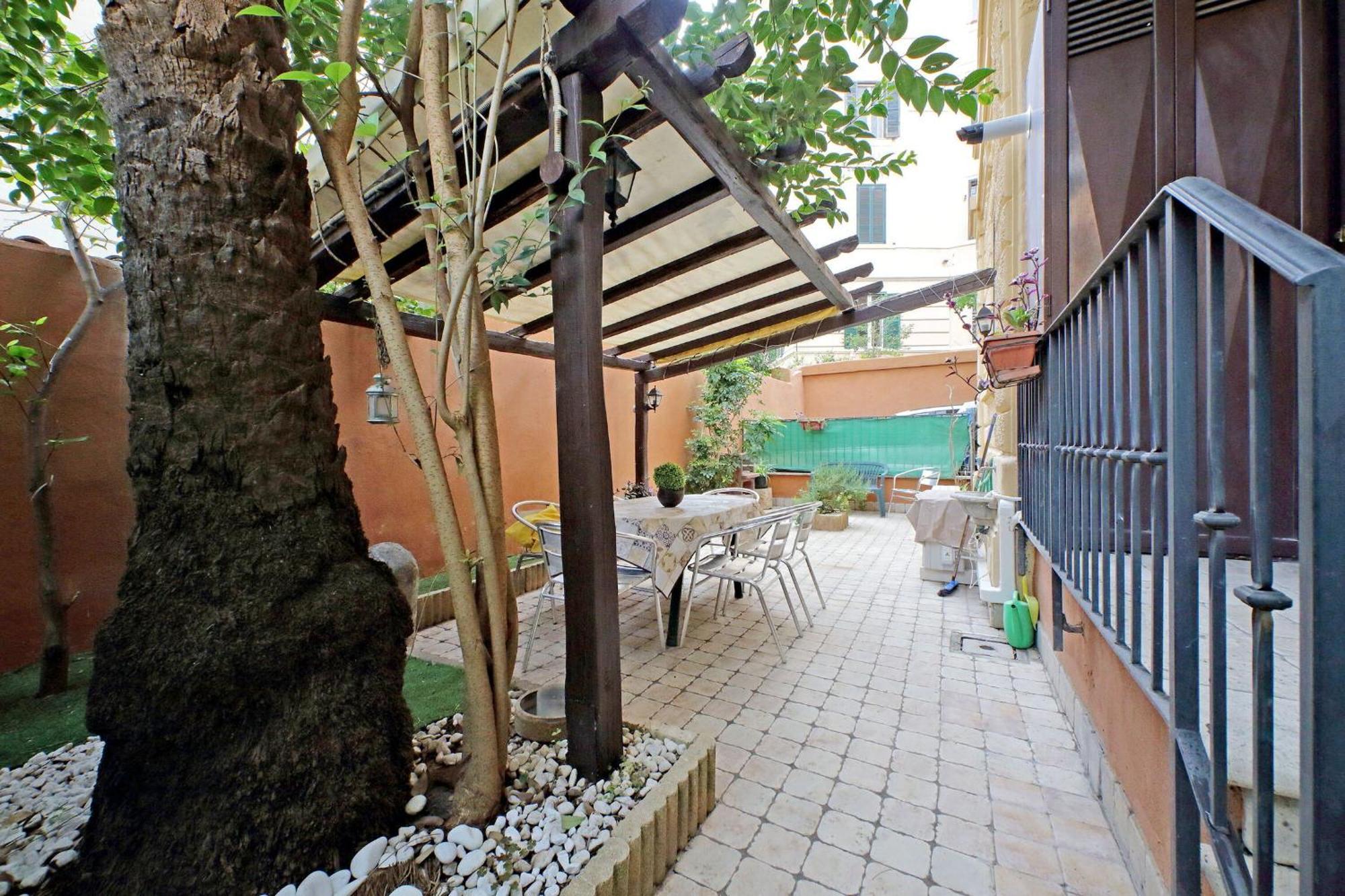 Viale Trastevere By Halldis Appartement Rome